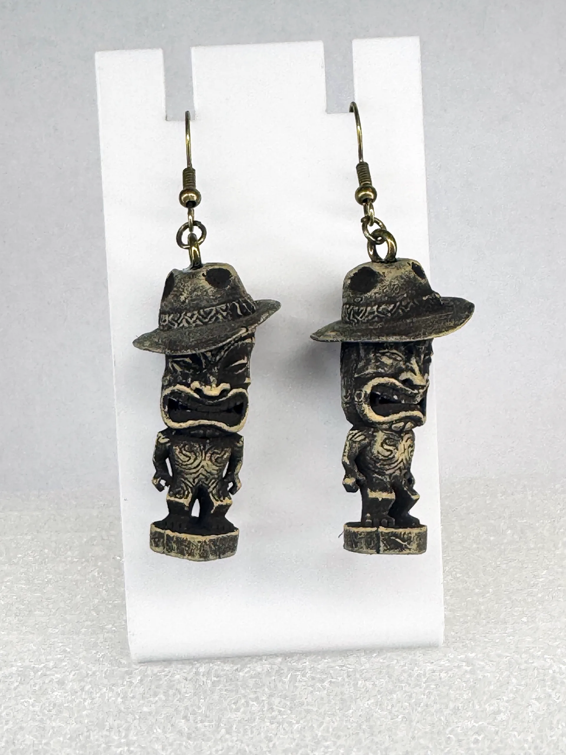 My Ol' Hat Tiki view 3